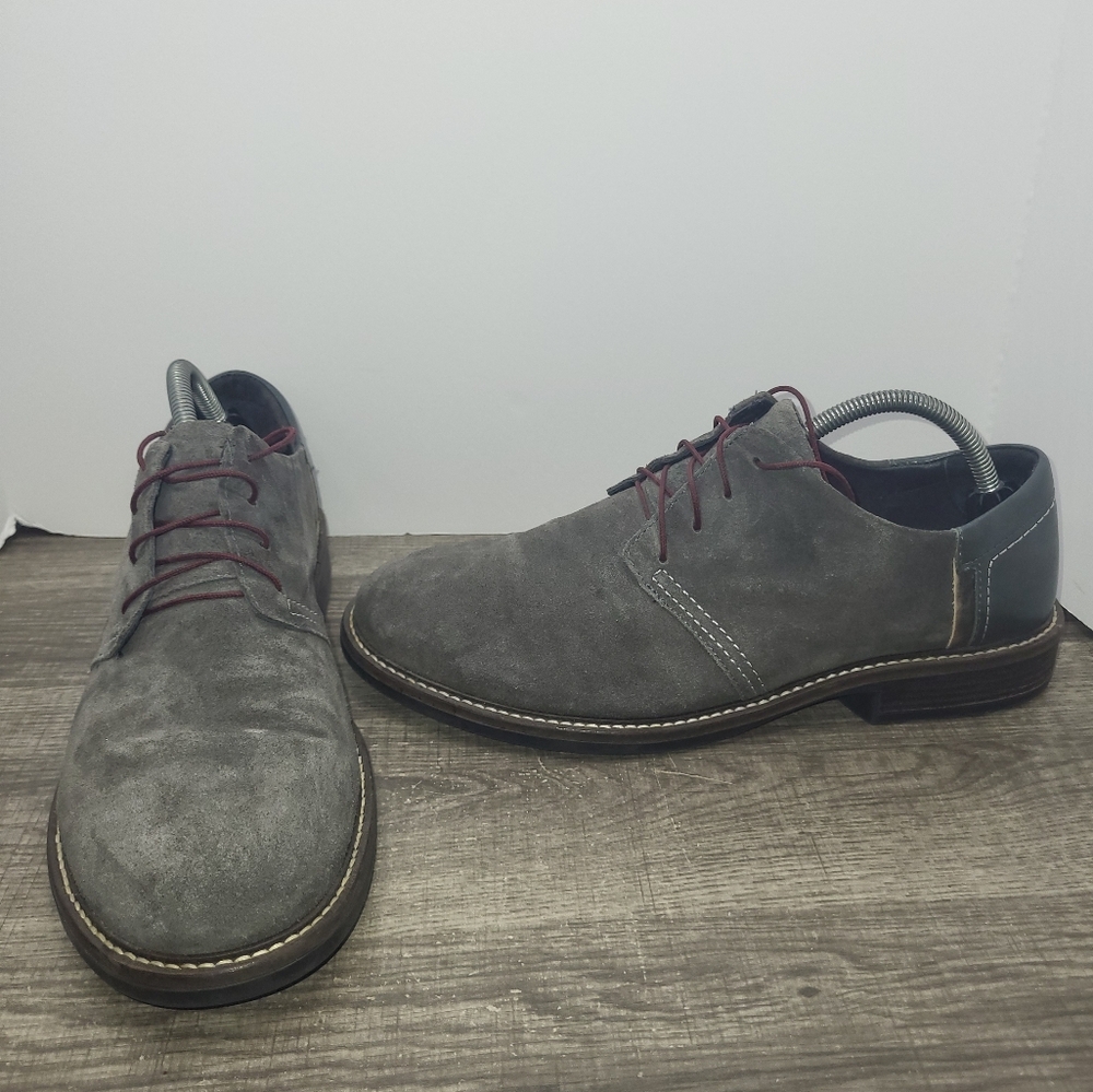Naot Men's Gray Suede Oxfords with Dark Red Laces 42/9